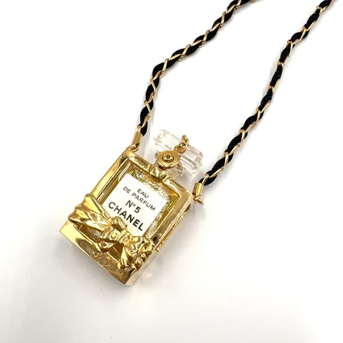 Collana bottiglia profumo