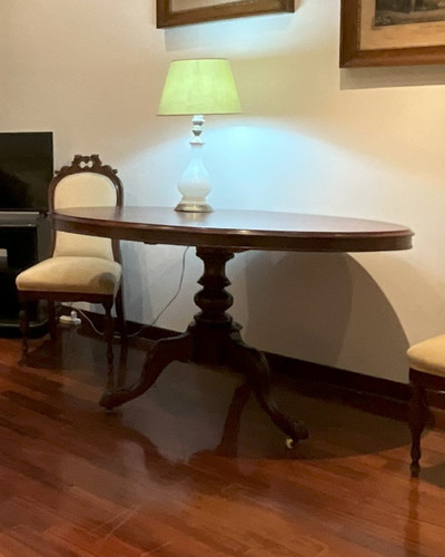 Tavolo ovale antico non - ovale,