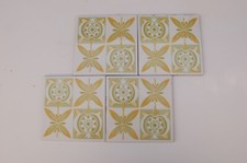 173 piastrelle vintage, mai usate, decoro ocra verde. Vendibili singolarmente