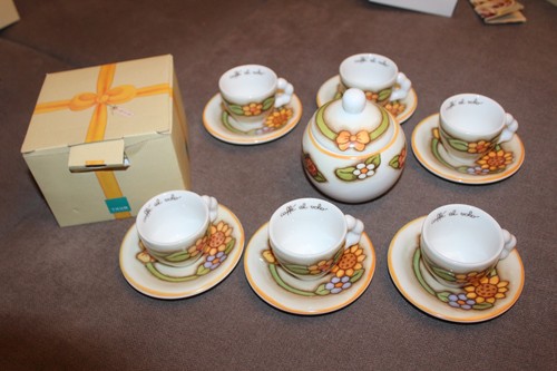 Servizio tazzine caffe - servizio, caffe'