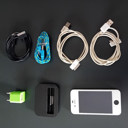 Iphone con accessori - iphone,