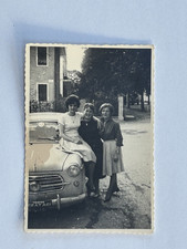 RITRATTO AMICHE CON FIAT 1100