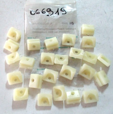 BLOCCHETTO FISSAGGIO FANALI