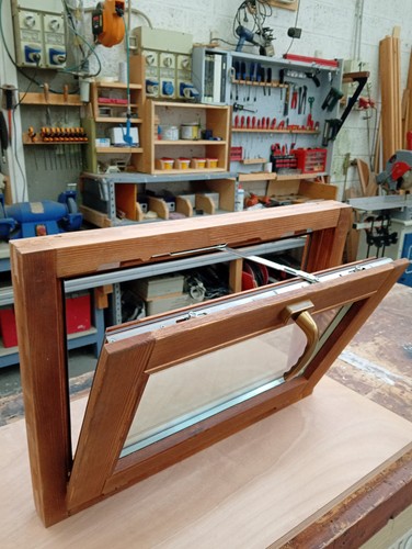 Finestra h in legno - l, 70