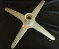 Base per sedia o ventilatore, o complemento d'arredo. Anni 40 - 50