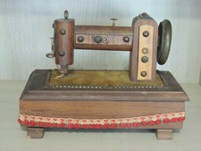 VECCHIO COFANETTO IN LEGNO