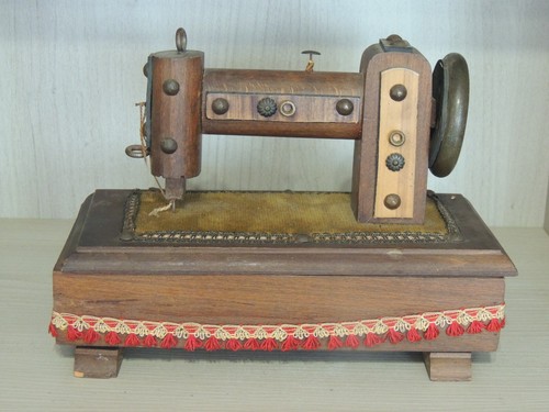 Vecchio cofanetto legno - vecchio, in