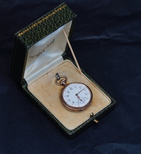 Antico piccolo orologio - , da