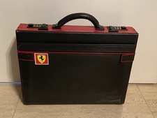 Valigia Ferrari rara da