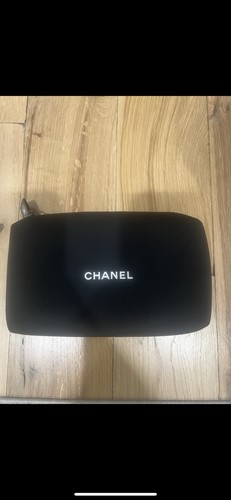 Chanel beauty logo case - logo,