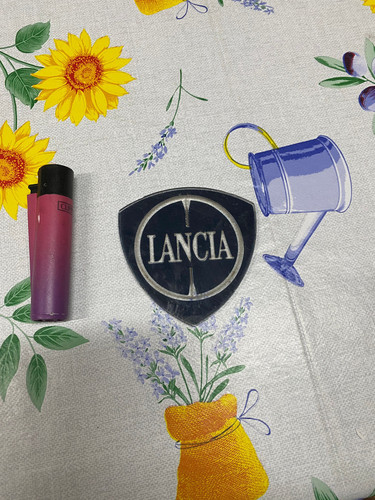 Lancia macchina ricambi fregio - macchina,