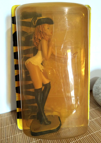 Figurine milo manara - milo,