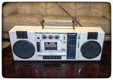 RADIO REGISTRATORE CASSETTE