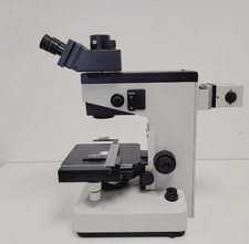 Microscopio da banco Leitz