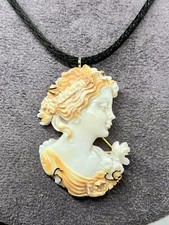 Cameo Corniola 45mm Flocked