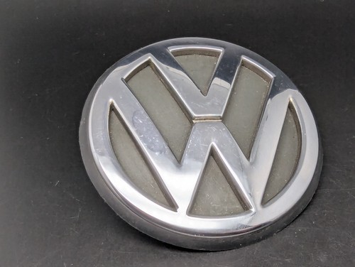Volkswagen 3b0853630a logo - vw,
