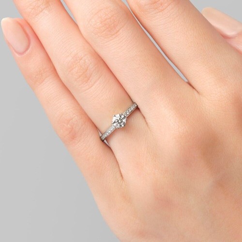 Anello con diamanti - , tondo