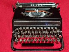 Macchina da scrivere d'epoca Olivetti STUDIO 42 - Typewriter ANTICA