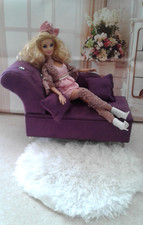 divano per barbie + tappeto e