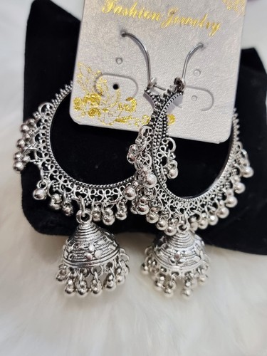 Orecchini jhumka tono argento - orecchini,