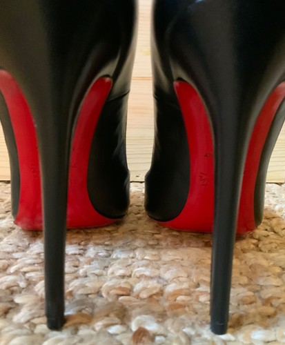 Louboutin pompa con - louboutin,, tacco