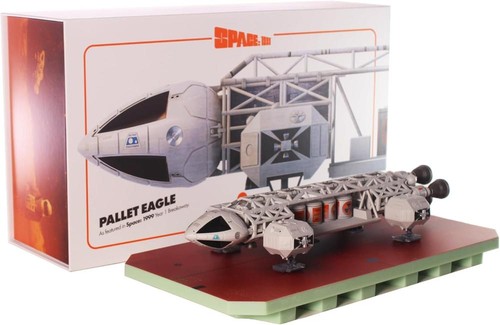 Space 1999 pallet eagle - -,