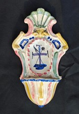 Acquasantiera in ceramica