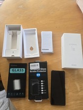 Sony xperia iii xq - sony,