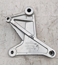 STAFFA SUPPORTO TELAIO PEDANA-APRILIA SHIVER 750 GT ANNO  2011 AL 2012