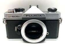 Fujica ST605N fotocamera reflex 35 mm corpo analogico corpo alloggiamento (M42)