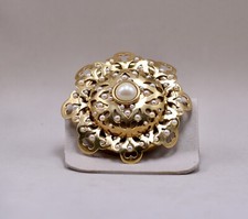 ROSSI BIJOUX SPILLA VINTAGE METALO COLOR ORO PERLINE E PERLA GRANDE CENTRALE