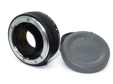 Nikon AF-S Teleconvertitore TC-14E III con tappi anteriori e posteriori (N829)