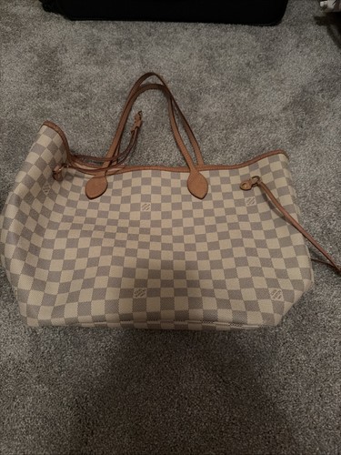Louis vuitton never full - never,