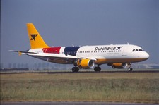 Diapositiva PH-BMC Airbus A320-214 DutchBird aereo 35 mm senza cornice O88-6-2