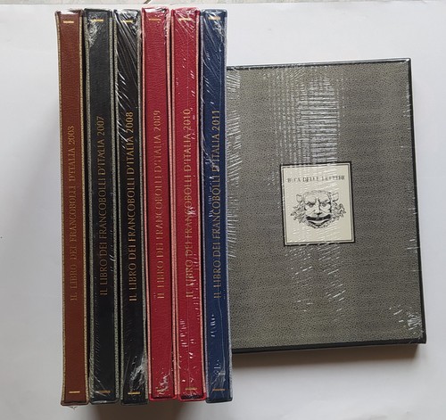 Libro dei francobolli - il,