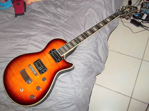 Hagstrom ultra max - max, golden