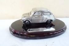 Seat 600 Fiat 600 modellino in peltro su basetta di legno
