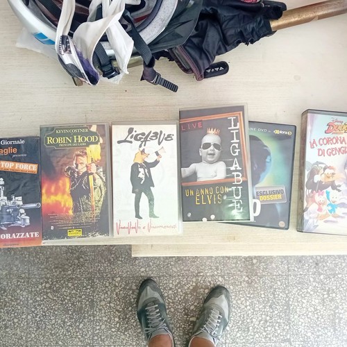 Cassette vhs tà circa 300 - q.tà,