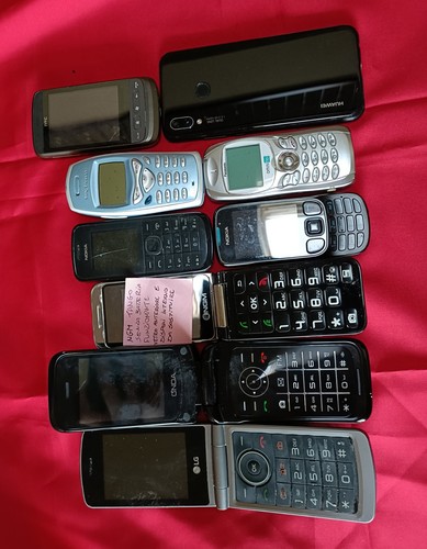 Lotto telefoni cellulari - 9,