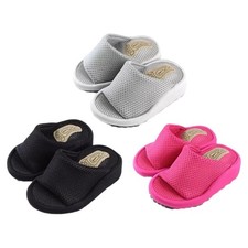 Ciabatte con zeppa, massaggio