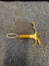 Fletchmatic 3 Dita, Pollice