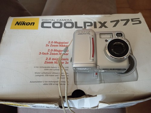 Nikon coolpix 775 - nikon,