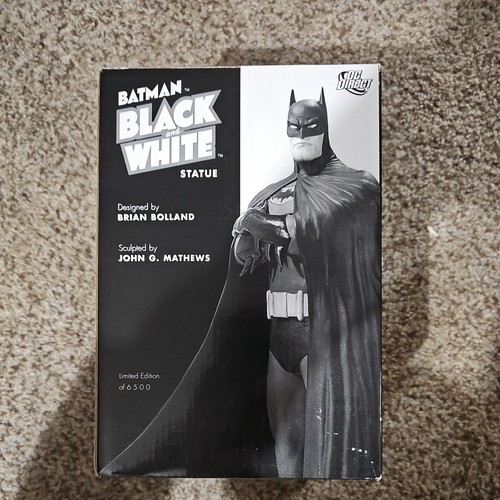 Statua batman bianco - statua, nero