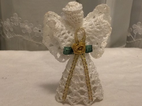 Angelo bianco amidato - , a