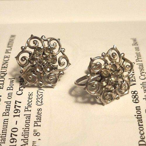 Vintage clip earrings - clip, on