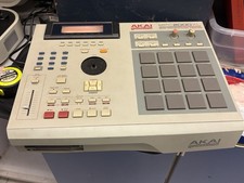 AKAI PROFESSIONAL MPC 2000XL