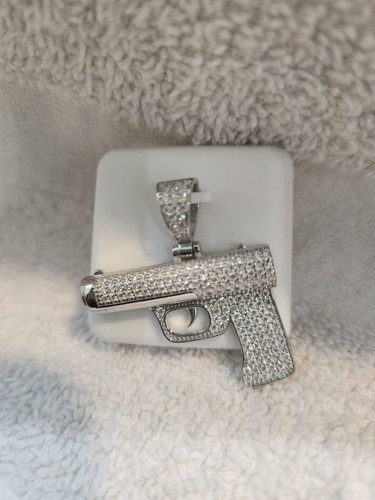 Vendo elegante ciondolo