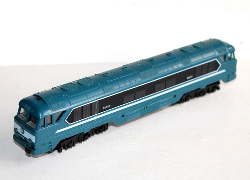 Mehano 87 locomotive - ho,