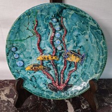 Piatto vintage in rilievo in