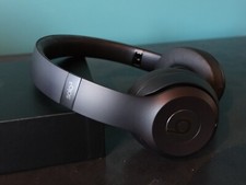 Cuffie Beats Solo3 Wireless, colore nero, mai usate con tutti i gadget originali
